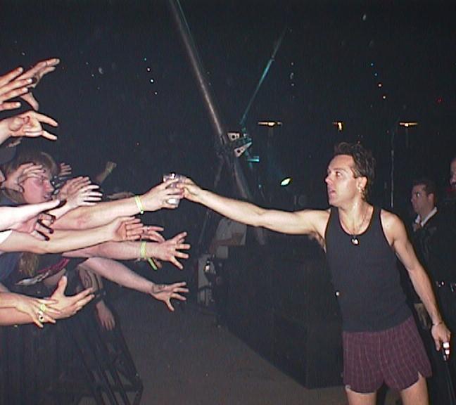 Photo gallery from the gig in Albany, NY shot on April 6, 1997